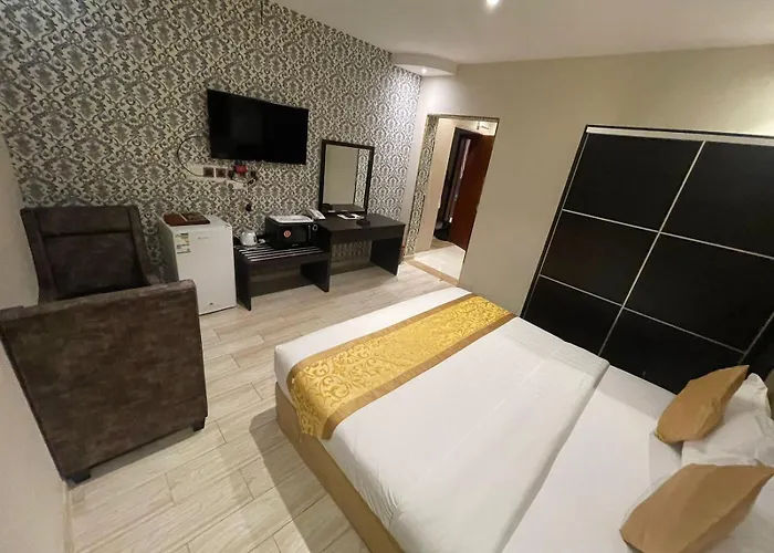 Nourth House Aparthotel