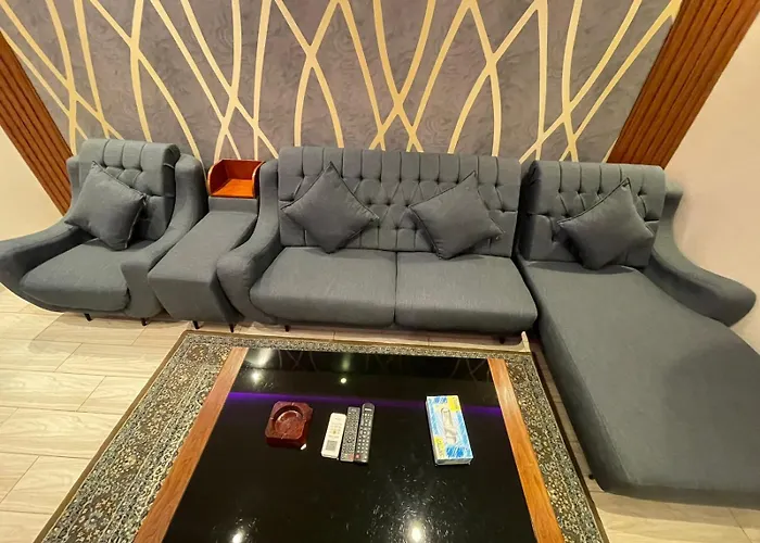 Nourth House Aparthotel
