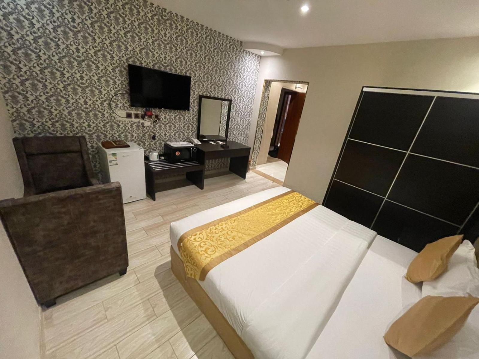 Nourth House Aparthotel